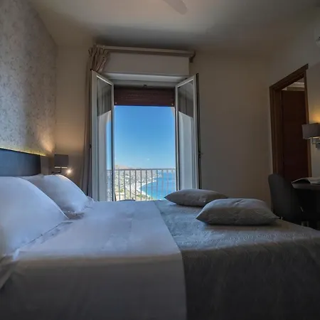 Splendid Ξενοδοχείο 4*