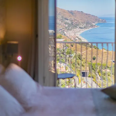 Splendid 4* Ταορμίνα