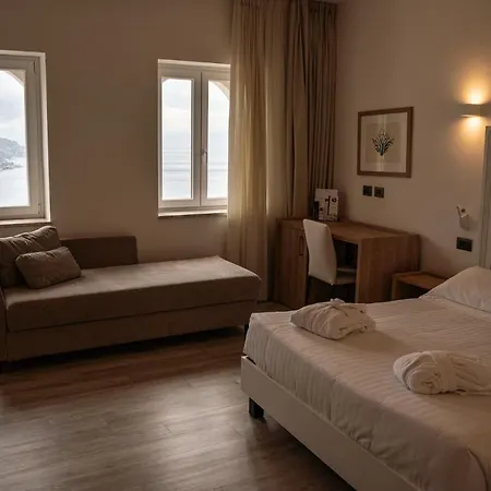Splendid Ξενοδοχείο 4*